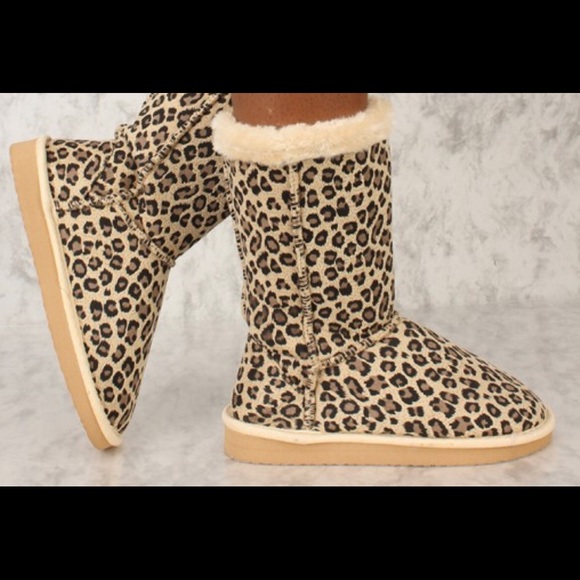 Shoes - FUR TRIM BOOTS